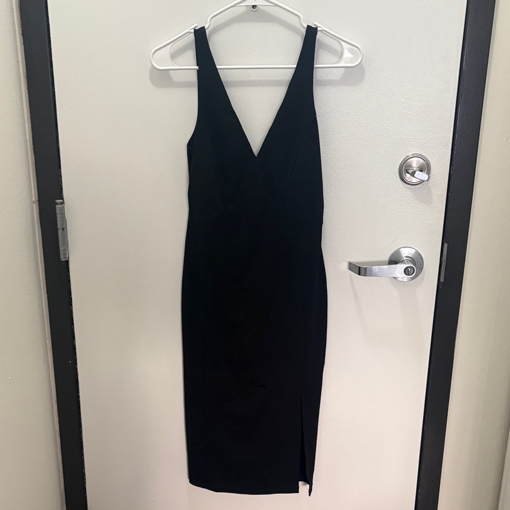 Lulu's Elegant Black Midi Dress